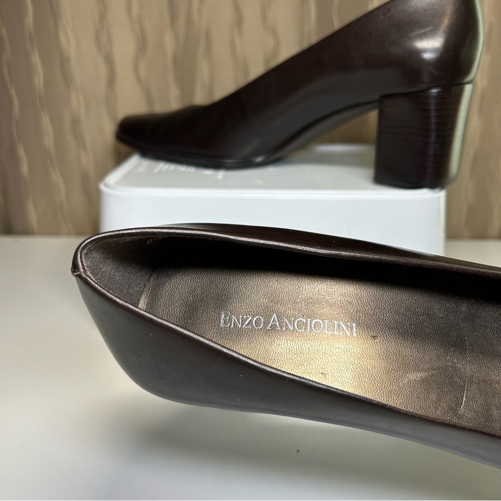 Enzo Angiolini Dark Brown Leather Block Heel Pumps - Picture 12 of 16